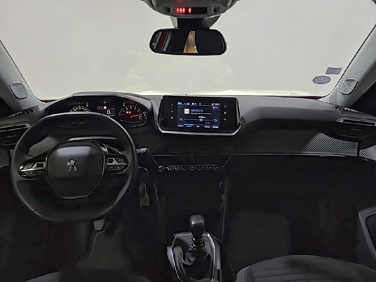 Peugeot 2008 puretech 100 s&s bvm6 style — photo 12