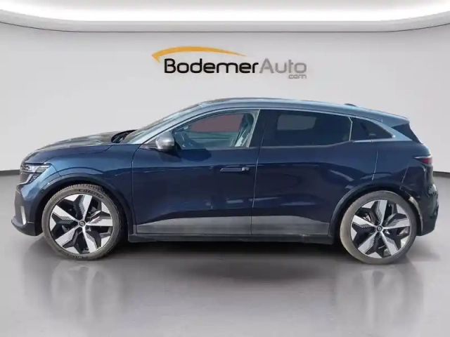 Renault Megane e-tech ev60 220 ch optimum charge — photo 12