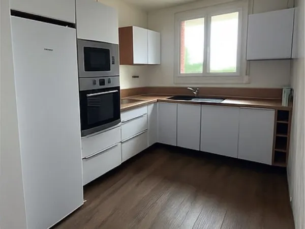 Appartement 🏡 82 m² MEUBLÉ - 2 CHAMBRES - PARKING - CHAUFFAGE & EAU CHAUDE COMPRIS
