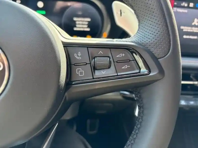 Alfa Romeo Tonale 1.3 phev 280ch veloce at6 e-q4 — photo 14