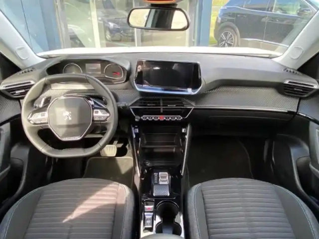 Peugeot 2008 1.2 puretech 130ch s&amp;s style eat8 — photo 12