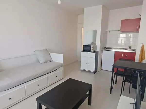 Studio meublé à louer - melun (77000)
