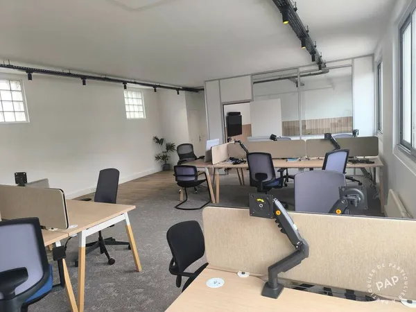 Bureau 70 m²