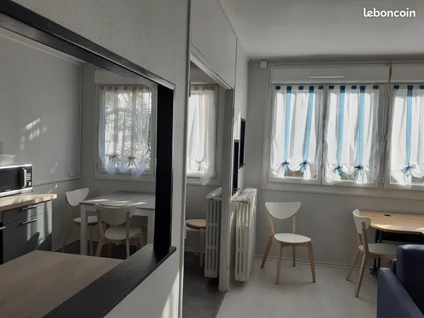 Appt T2 Meublé 52 m² rénové - Secteur Nation