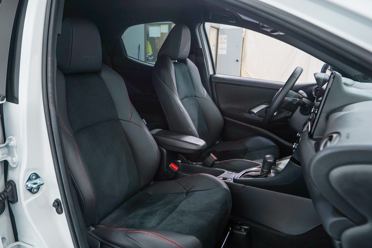 Toyota Yaris 4 — photo 14