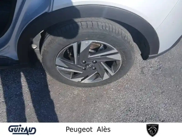 Hyundai Bayon 1.0 t-gdi 100 dct-7 hybrid 48v — photo 12