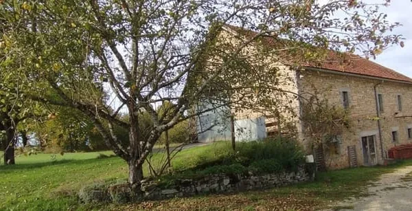 Bien agricole et foncier Vente Rueyres 2p 360m² 132000€