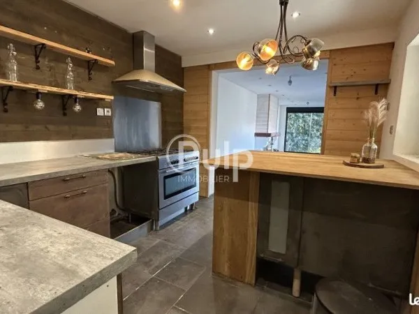 Maison 5 pièces 187 m²