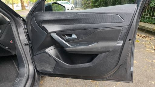 Peugeot 308 SW 1.5 BlueHDi 130 - Active – 2022 – 148465 km – Diesel – Boîte Manuelle — photo 27