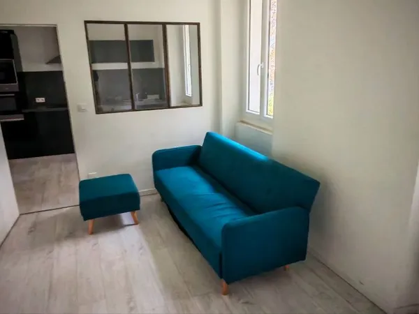 Appartement meublé T1 bis à evenos