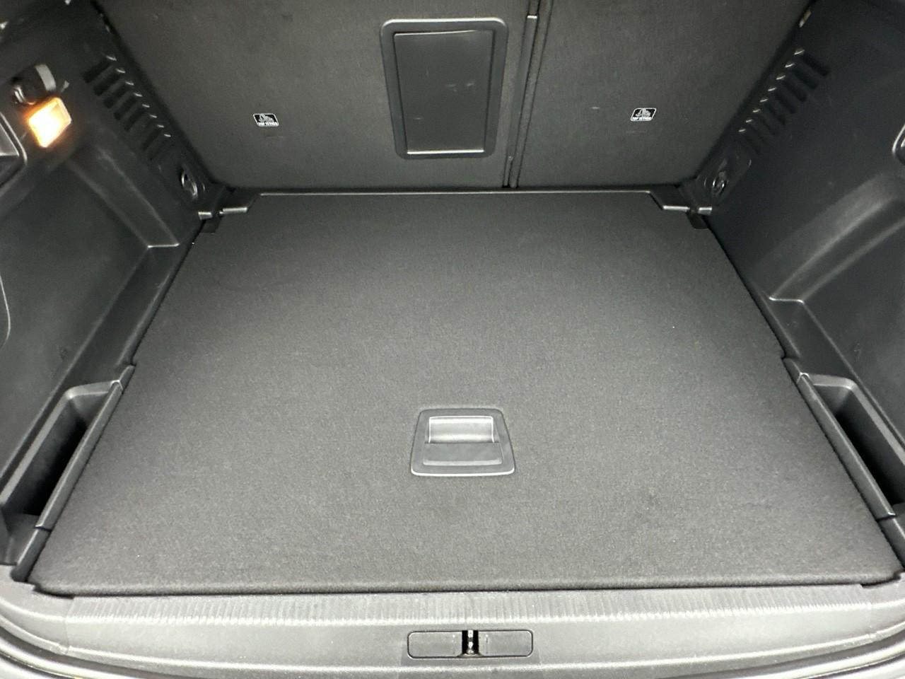 Peugeot 3008 puretech 130ch s&s eat8 gt — photo 6