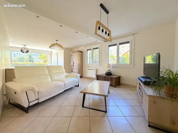 Maison 8 pièces 153 m²