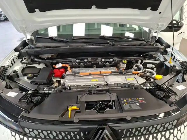 Renault Scenic e-tech electrique 220 ch grande autonomie — photo 29