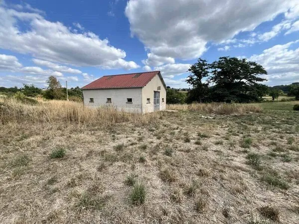 Terrain constructible 5717 m²