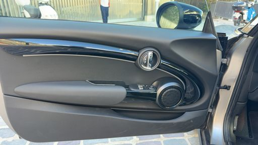 Mini Cooper SE 184 94kWh - Premium Plus – 2023 – 43343 km – Électrique – Boîte Automatique — photo 27