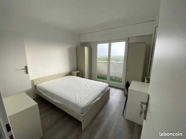 Colocation - sevran - proche rer - Ch avec salle d'eau privée