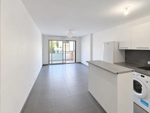 Vends appartement meublé avec balcon - 26m²