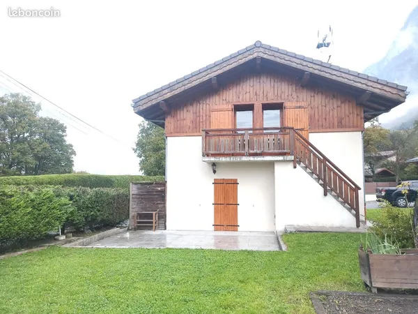 Location d'une maison T4 avec garage et d'un appartement T2 en annexe