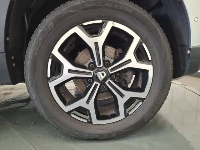 Dacia Duster blue dci 115 4x2 — photo 16