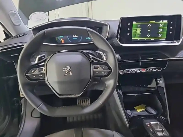 Peugeot 2008 puretech 130 s&amp;s eat8 — photo 8