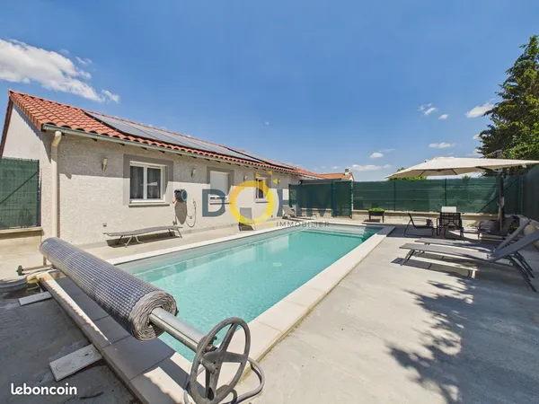 Maison 7 pièces 230 m²