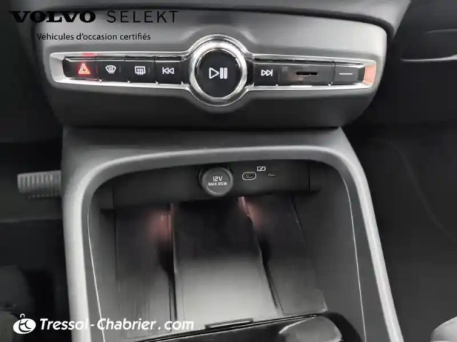 Volvo Xc40 b3 163 ch dct7 plus — photo 27