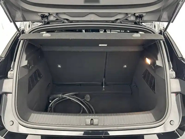Renault Megane e-tech ev60 220 ch super charge — photo 18