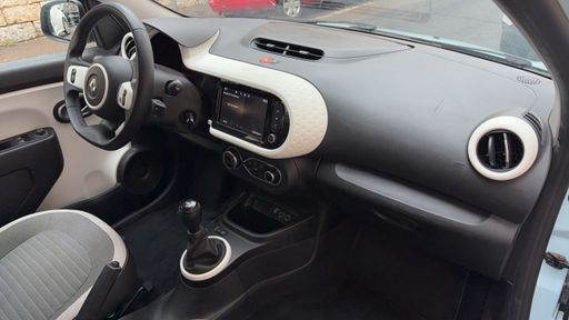 Renault Twingo 1.0 SCe 65 - Equilibre – 2023 – 37024 km – Essence – Boîte Manuelle — photo 13