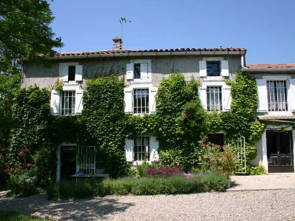 Maison 13 pièces 317 m²