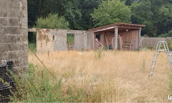 Terrain 840 m2