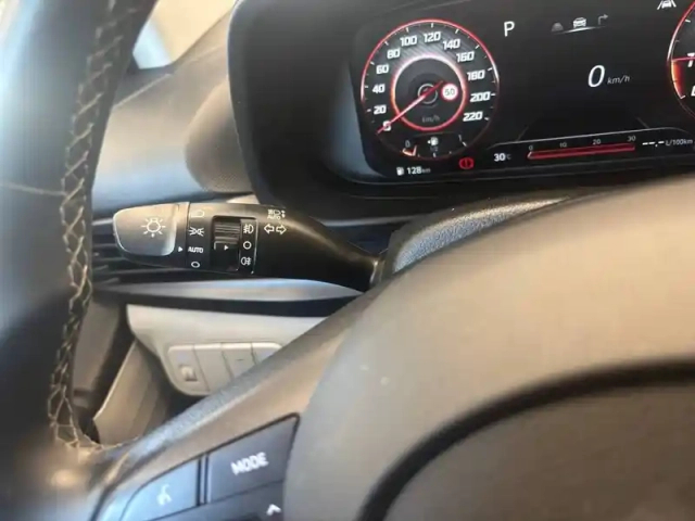 Hyundai I20 1.0 t-gdi 100 dct-7 hybrid 48v — photo 28