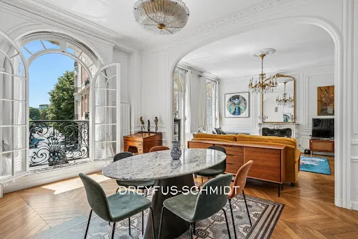 Appartement 5 pièces 147 m²