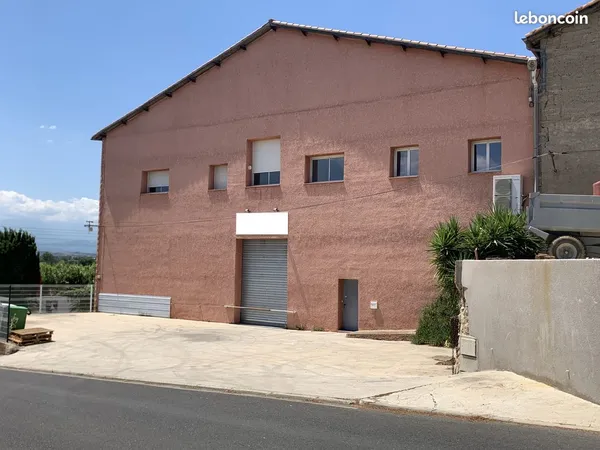 Local 699 m² Corneilla-del-Vercol