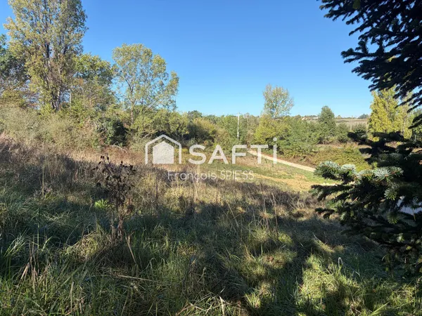 Terrain constructible et préservé à Pompignac