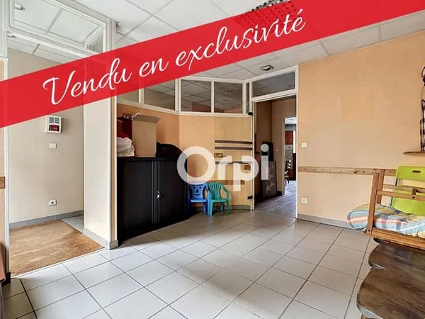 Local professionnel 1 pièce 46 m²