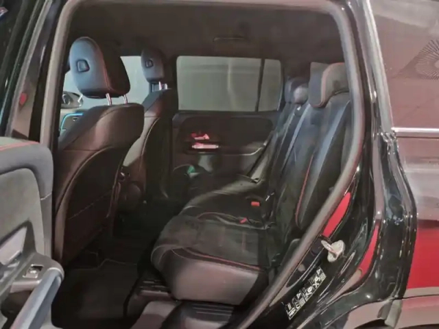 Mercedes Glb 200 d amg line — photo 46
