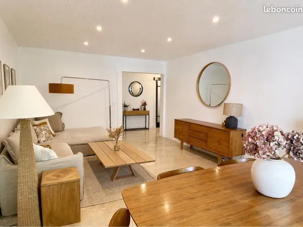 Appartement 5 pièces - 3 chambres - 91 m² - Triangle d'Or / Haras, Annecy 660 000