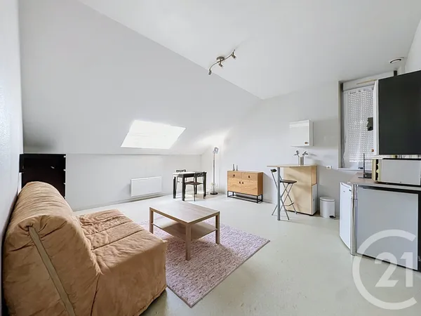 Studio 1 pièce 27 m²