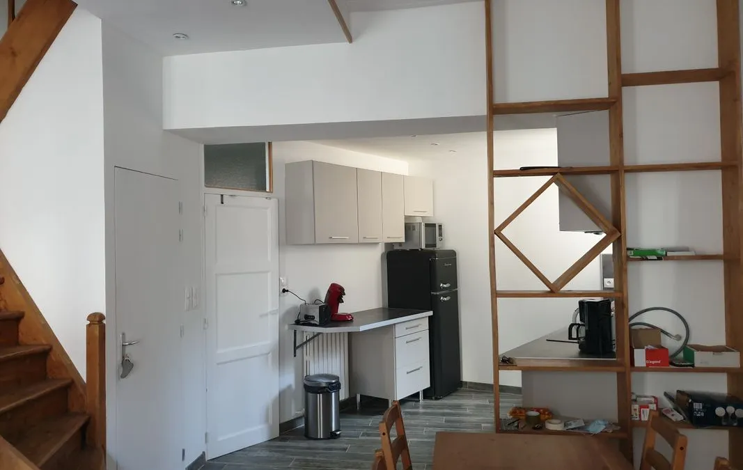 Photo 1