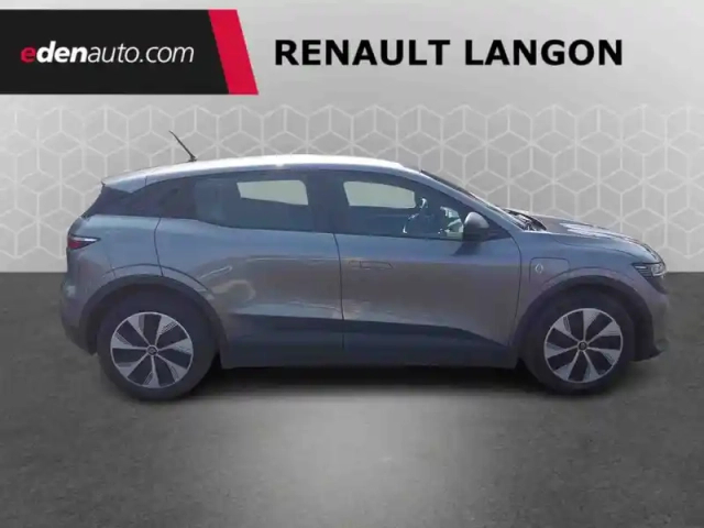 Renault Megane e-tech ev60 130ch super charge — photo 15