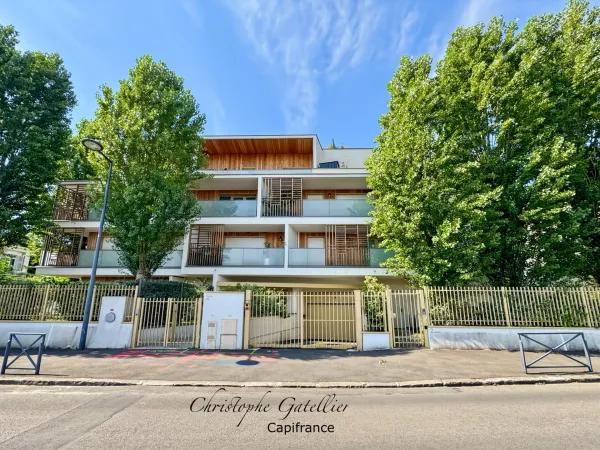 Appartement 7 pièces 136 m²