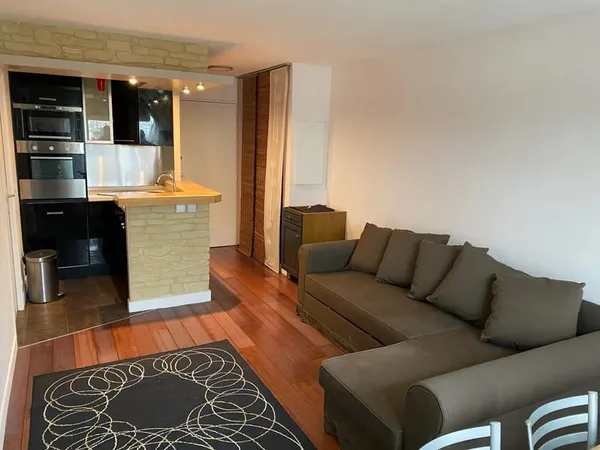 94200 IVRY SUR SEINE APPARTEMENT 2 PIECES 32.26 M² AVEC UN BOX ET UN BALCON