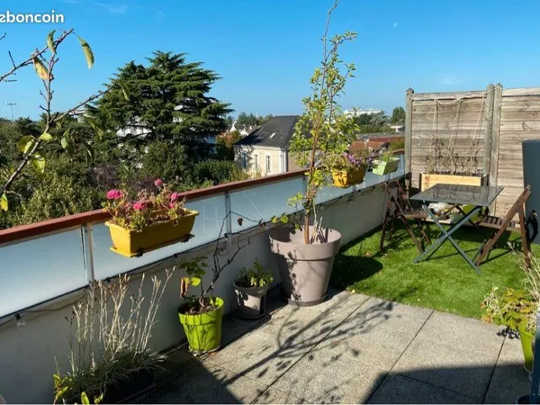 Appartement T3 avec grande terrasse