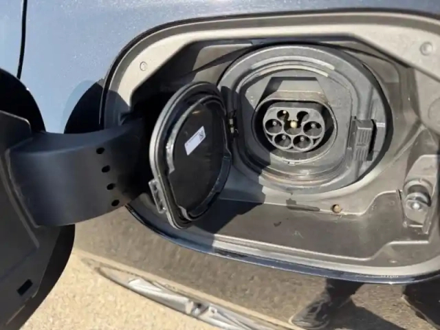 Mercedes Classe C 300 e hybrid eq berli — photo 15