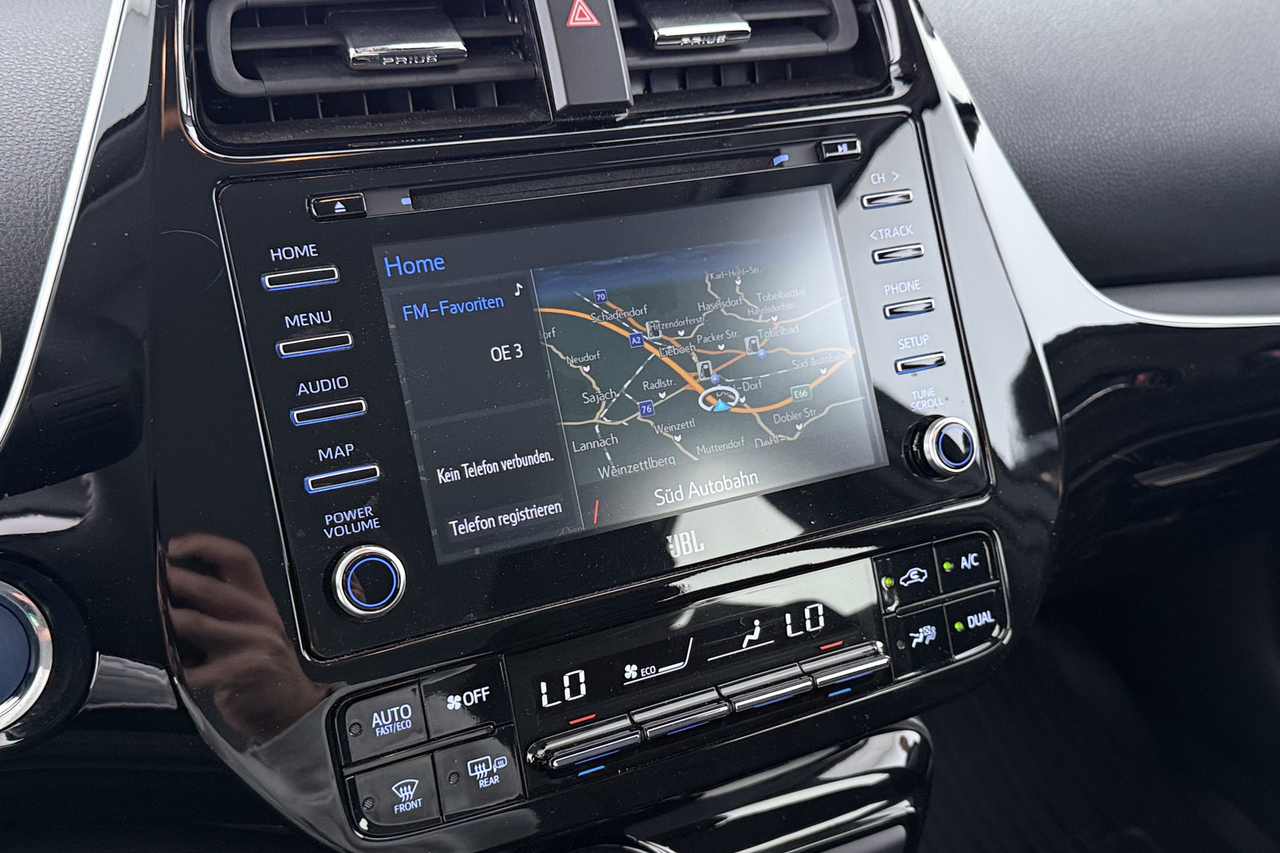 Toyota Prius+ — photo 15