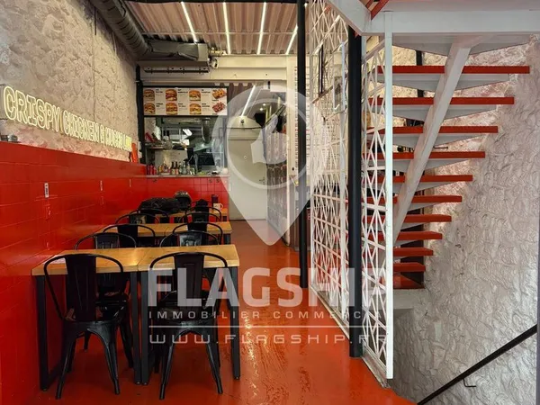Restaurant 126 m² PARIS