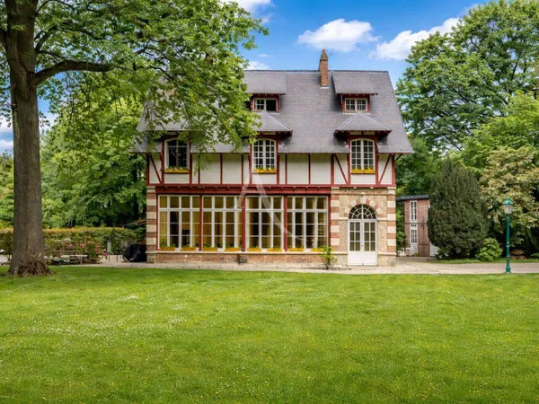 Maison 11 pièces 424 m²