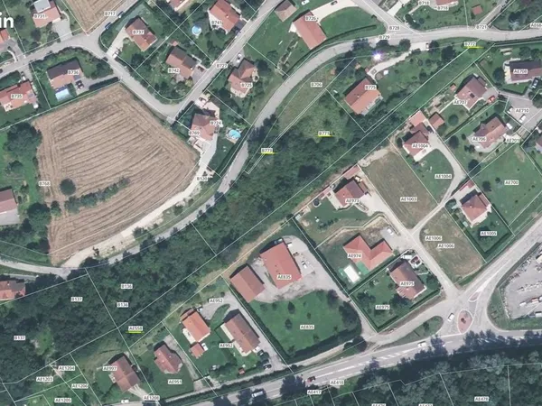 Terrain constructible 5262 m² Crêts en Belledonne 38830 · Quartier Gerland