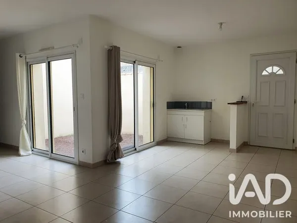 Maison 2 pièces 61 m²