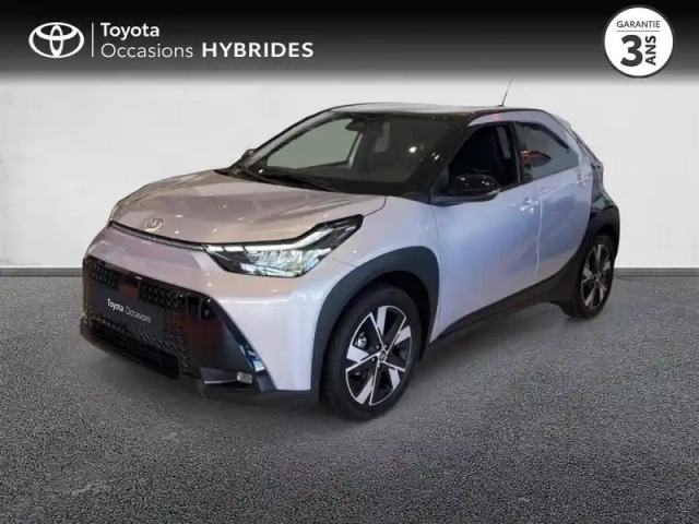 Toyota Aygo X 116h graphic